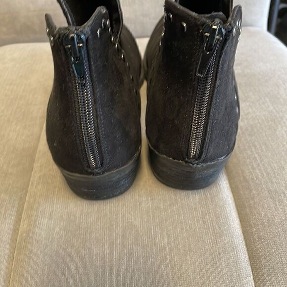 Size 11 Booties Black Carlos by Santana silver studs zipper back low heel - Picture 9 of 10